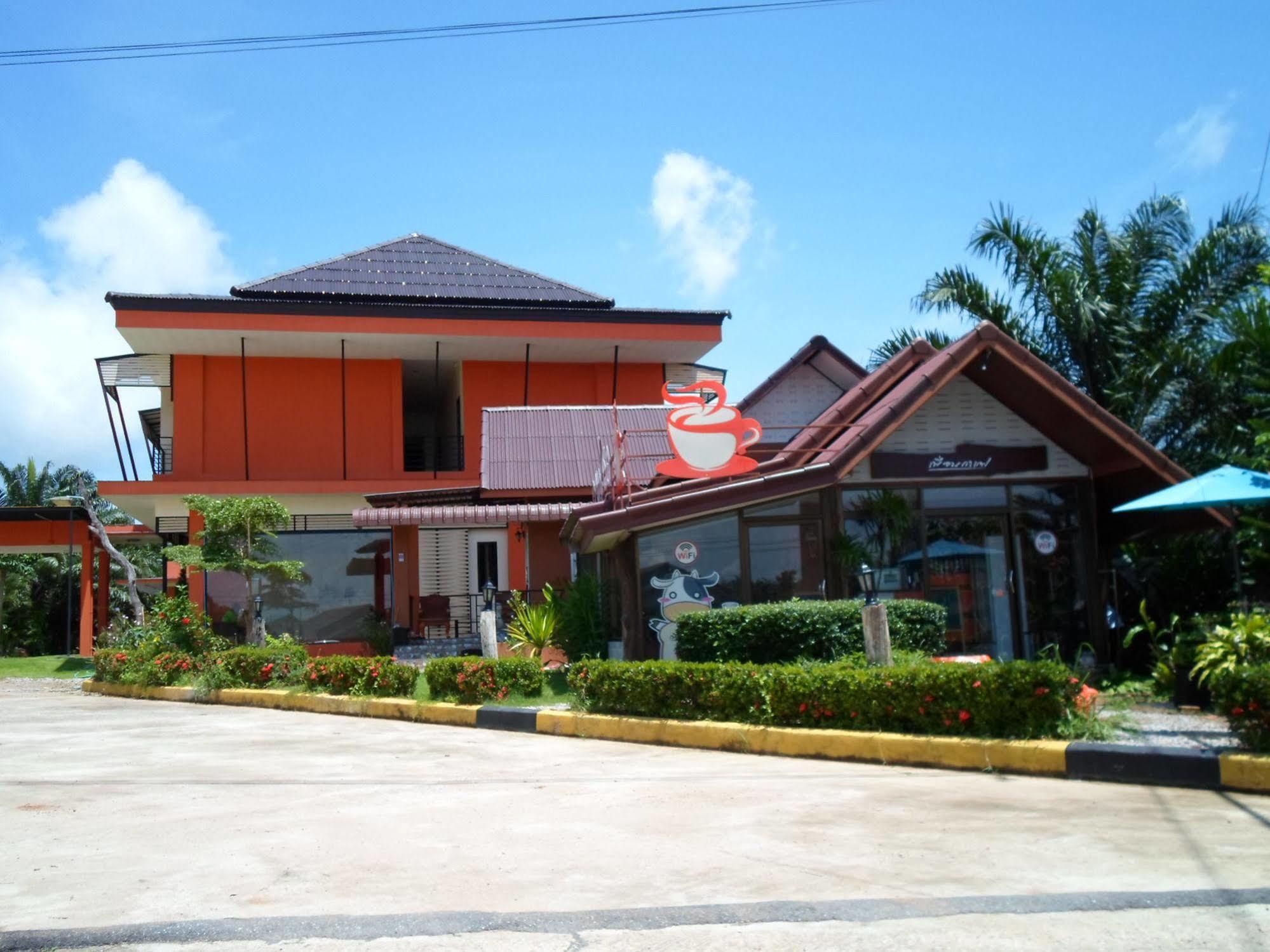 Bantatuk Resort & Restaurant Ban Tha Khun Bagian luar foto