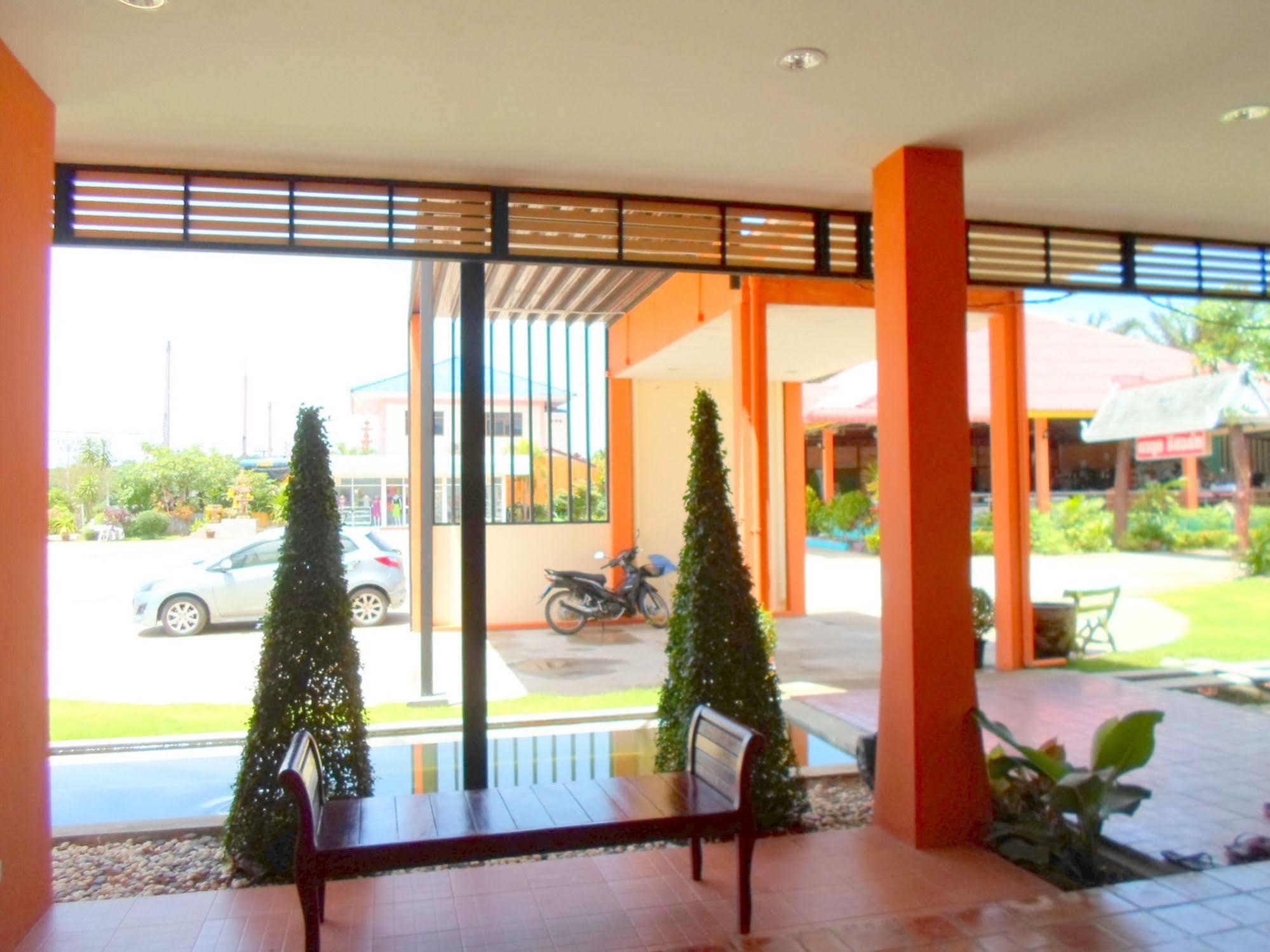 Bantatuk Resort & Restaurant Ban Tha Khun Bagian luar foto