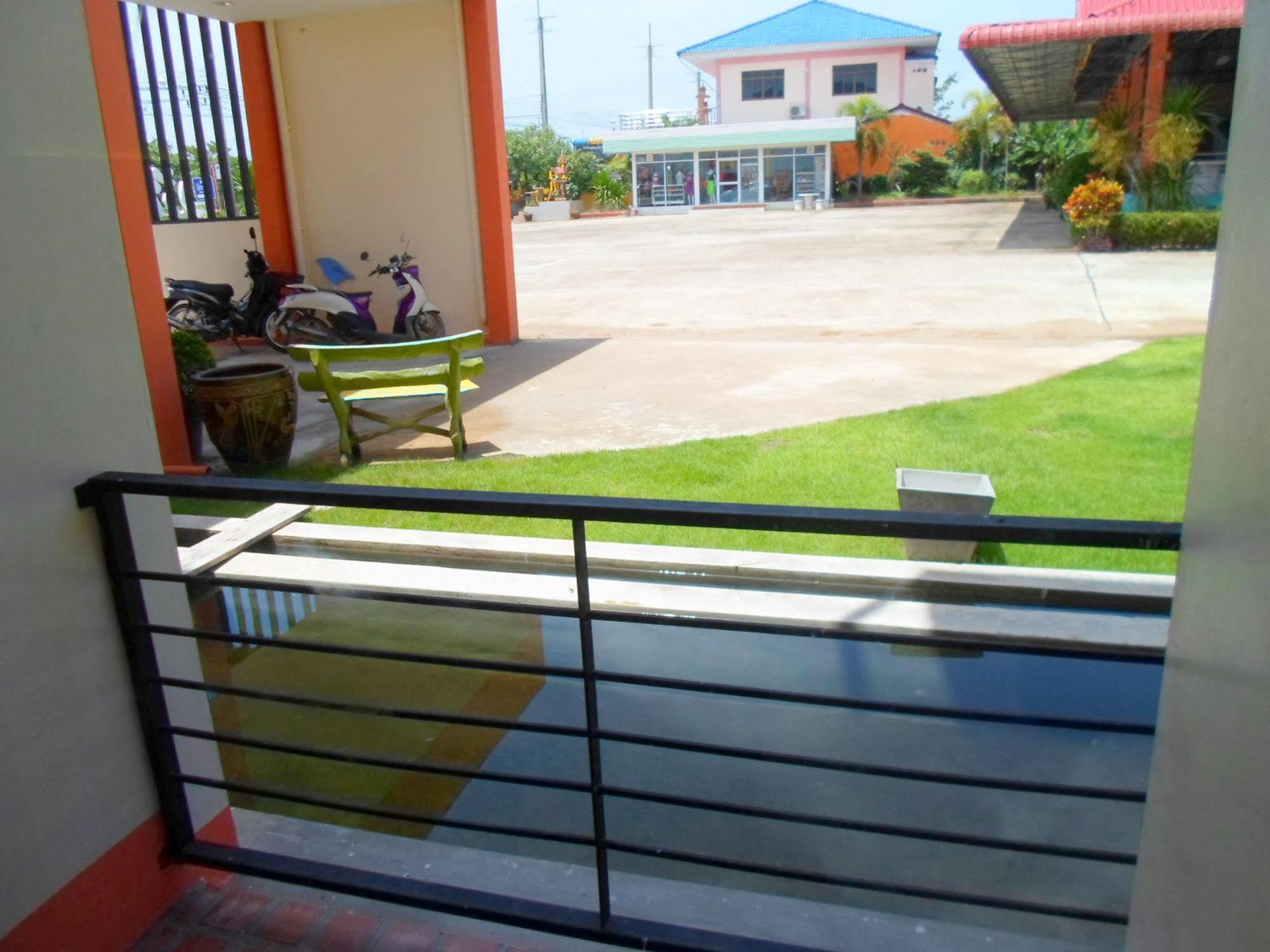 Bantatuk Resort & Restaurant Ban Tha Khun Bagian luar foto