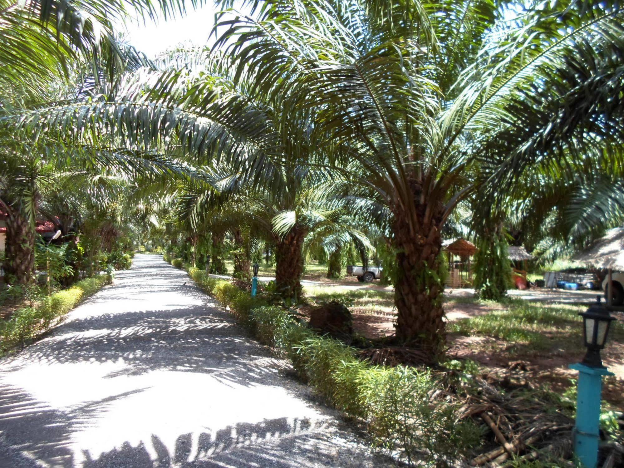 Bantatuk Resort & Restaurant Ban Tha Khun Bagian luar foto