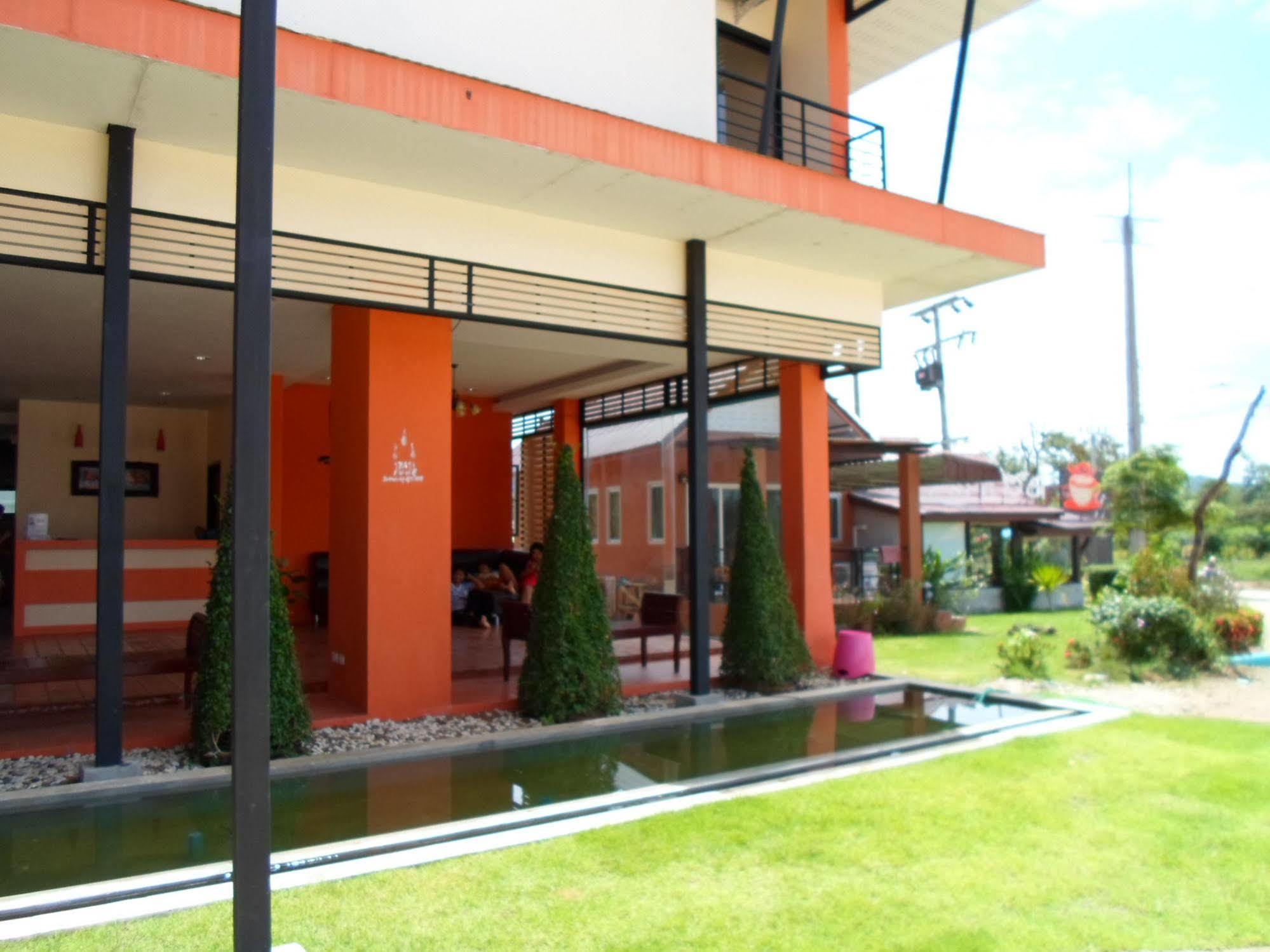 Bantatuk Resort & Restaurant Ban Tha Khun Bagian luar foto