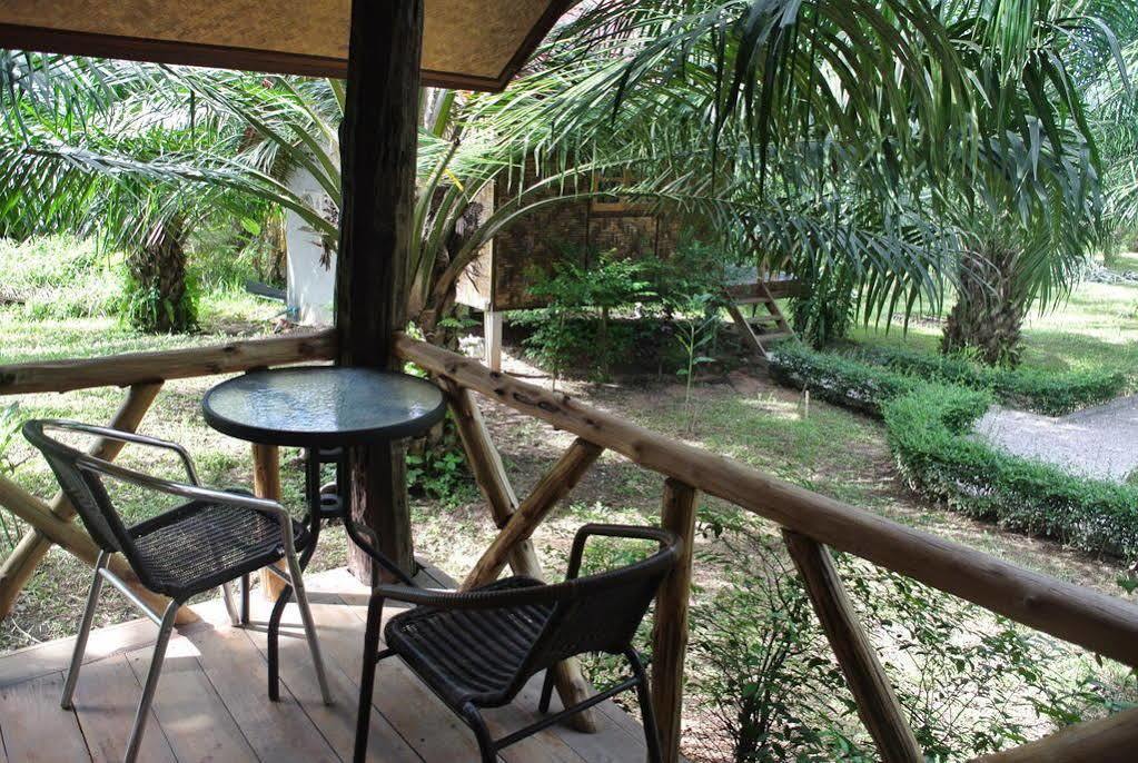 Bantatuk Resort & Restaurant Ban Tha Khun Bagian luar foto