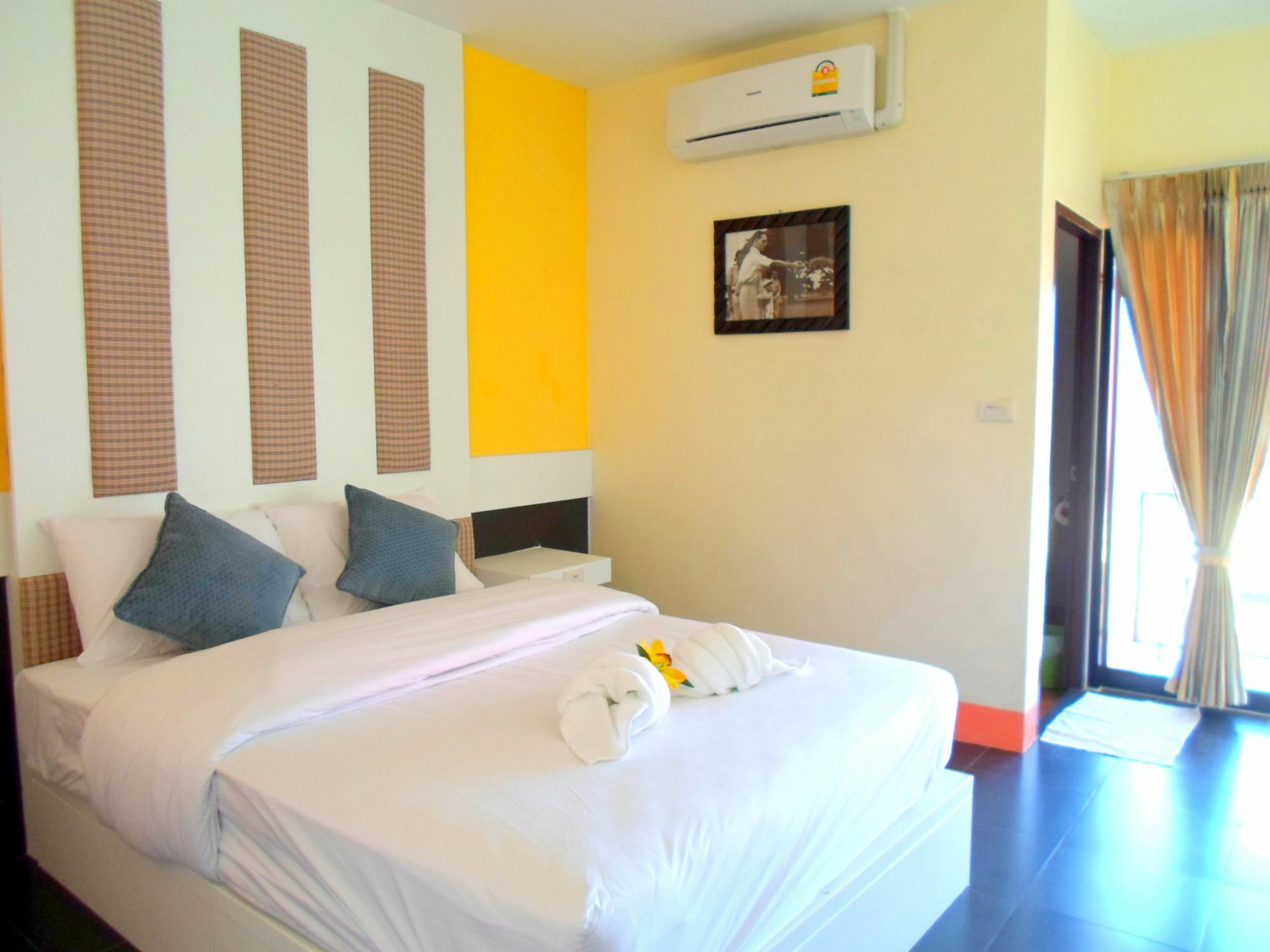 Bantatuk Resort & Restaurant Ban Tha Khun Bagian luar foto